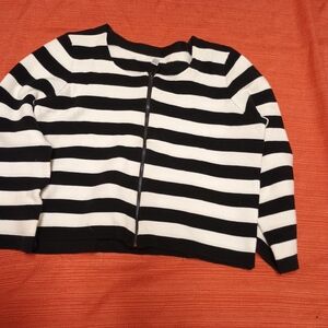 Chic Striped Zip-Up Jacket